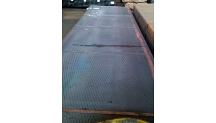 Лист стальной рифленый ромб 3 мм 09Г2С фото лист стальной рифленый ромб 3 мм 09Г2С купить в Новосибирске