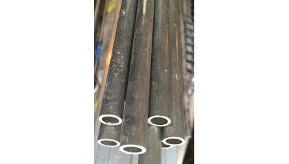 Трубу алюминиевую прессованную 85x10 мм А6 купить в Новосибирске