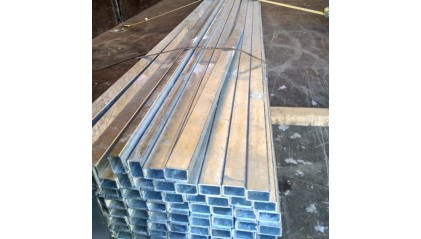 трубу профильную прямоугольную Б/Ш оцинкованную 100x40x5 мм 09Г2С купить в Новосибирске