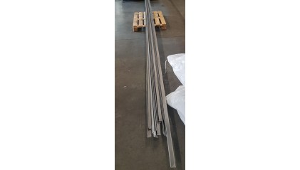 уголок нержавеющий 40x40x4 мм AISI 304 купить в Новосибирске