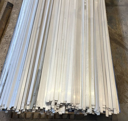 Полоса нержавеющая полированная 20x2 мм 12Х18Н10Т ГОСТ 103-2006 фото